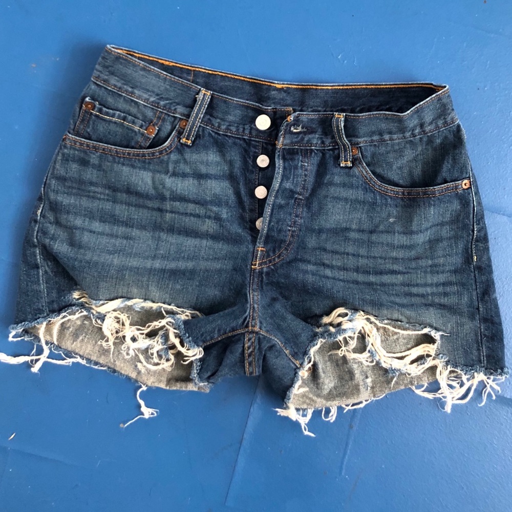 LEVIS denim distressed shorts